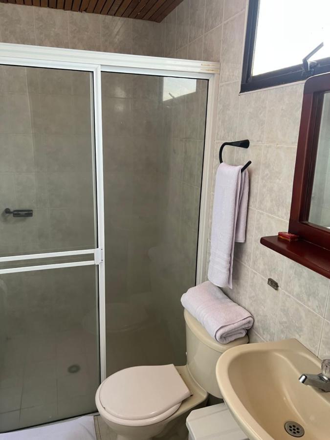 Hotel Caucasia Dış mekan fotoğraf